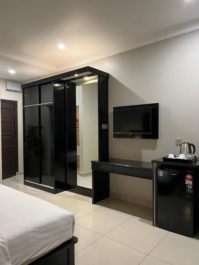 Aneeda Inn Pantai Cenang  Exterior foto