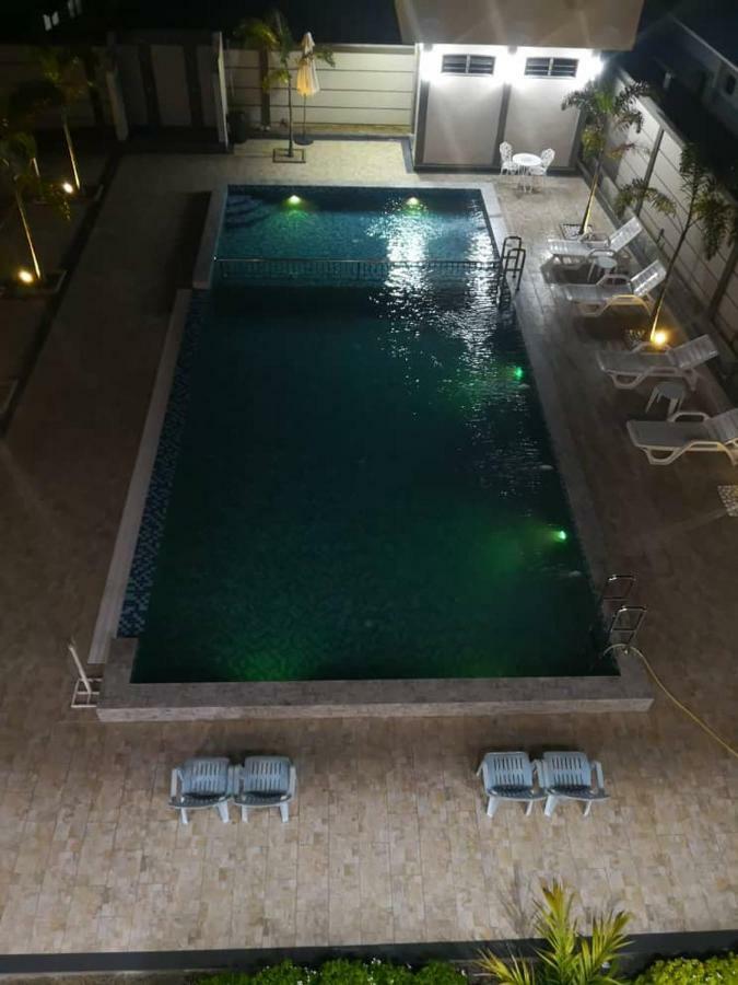 Aneeda Inn Pantai Cenang  Exterior foto