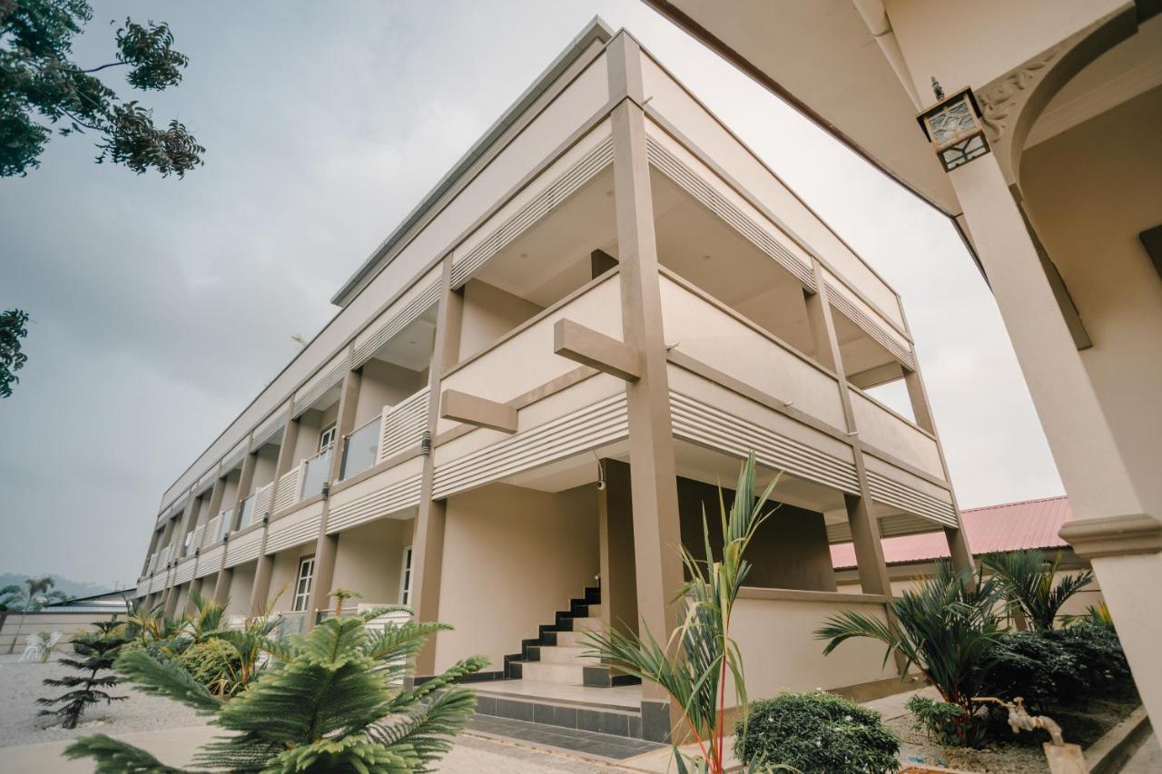 Aneeda Inn Pantai Cenang  Exterior foto